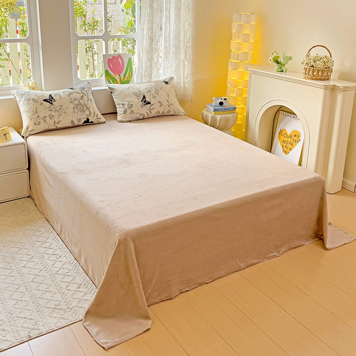 91家纺网 家纺一手货源 找家纺 暖芯优选 2025新款小清新加厚高克重牛奶绒四件套直播热款电商热款 蝴蝶飞舞