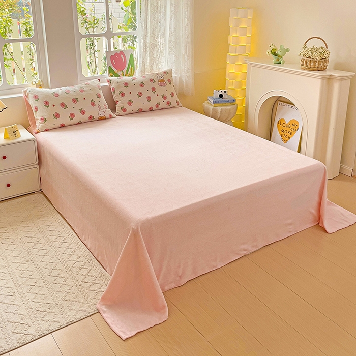 91家纺网 家纺一手货源 找家纺 暖芯优选 2025新款小清新加厚高克重牛奶绒四件套直播热款电商热款 花园兔兔