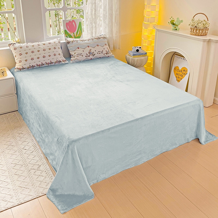 91家纺网 家纺一手货源 找家纺 暖芯优选 2025新款小清新加厚高克重牛奶绒四件套直播热款电商热款 蓝色小兔