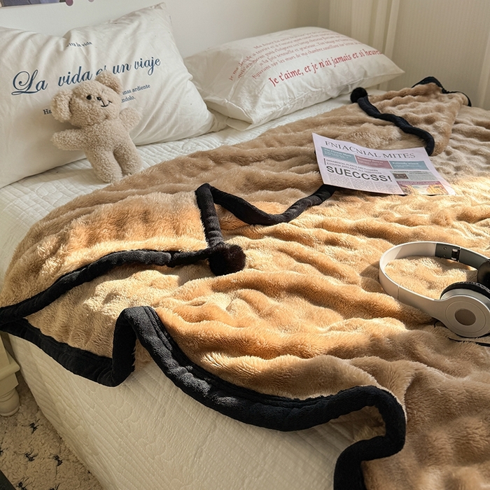 91家纺网 家纺一手货源 找家纺 小叮当家纺仓储工厂店 2025新款简约泡泡绒黑球包边毛毯毯子午睡毯 泡泡-咖