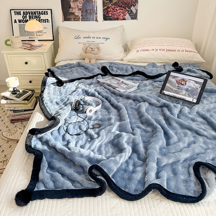 91家纺网 家纺一手货源 找家纺 小叮当家纺仓储工厂店 2025新款简约泡泡绒黑球包边毛毯毯子午睡毯 泡泡-蓝