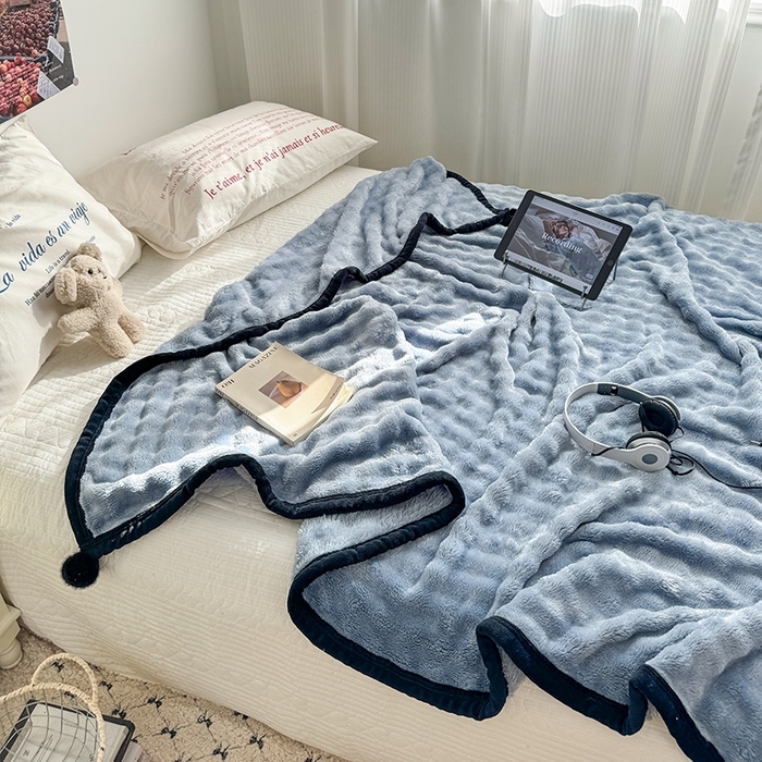 91家纺网 家纺一手货源 找家纺 小叮当家纺仓储工厂店 2025新款简约泡泡绒黑球包边毛毯毯子午睡毯 泡泡-蓝