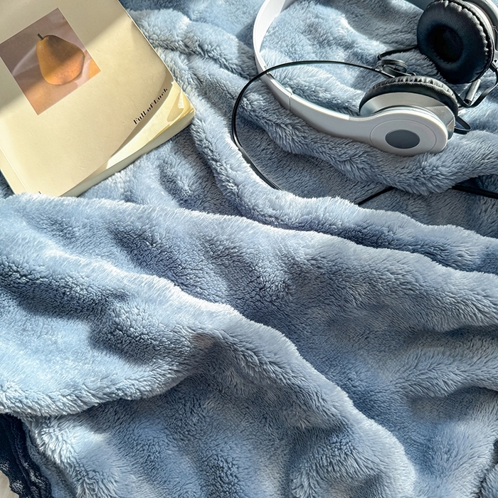 91家纺网 家纺一手货源 找家纺 小叮当家纺仓储工厂店 2025新款简约泡泡绒黑球包边毛毯毯子午睡毯 泡泡-蓝