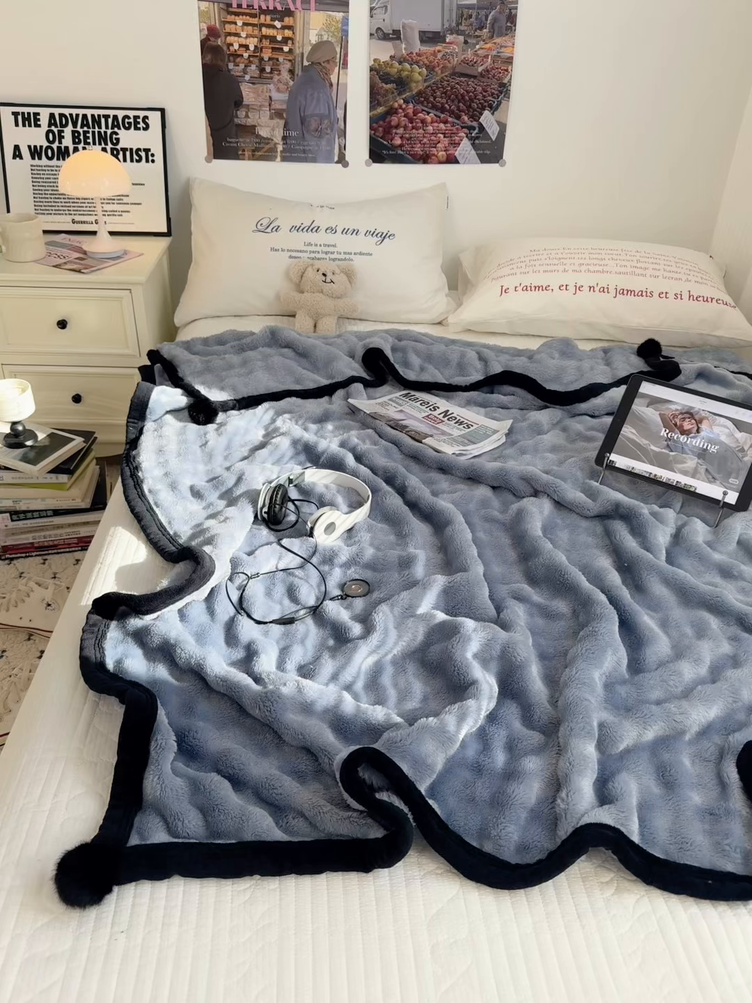 91家纺网 家纺一手货源 找家纺 小叮当家纺仓储工厂店 2025新款简约泡泡绒黑球包边毛毯毯子午睡毯 泡泡-蓝