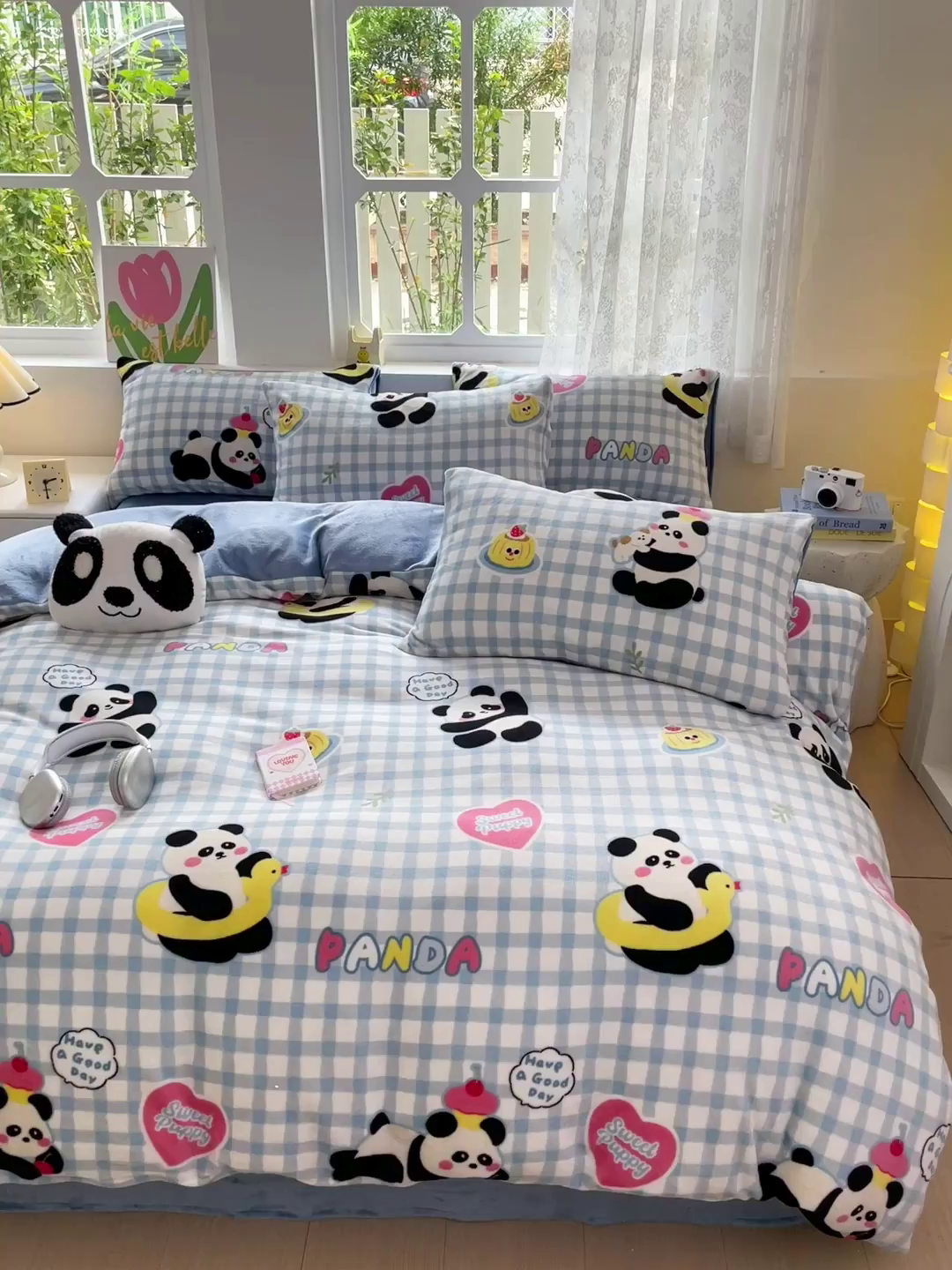 91家纺网 家纺一手货源 找家纺 暖芯优选 2025新款小清新加厚高克重牛奶绒四件套直播热款电商热款 熊猫花花