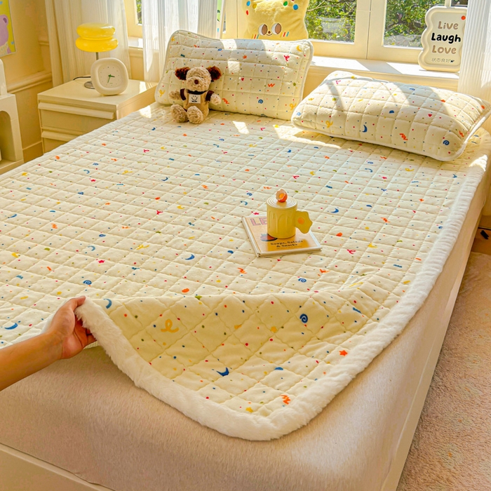 91家纺网 家纺一手货源 找家纺 澜妃 2025新款高克重牛奶绒可爱系床褥床护垫CHD CHD-芝士酪