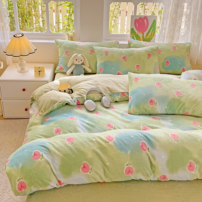 91家纺网 家纺一手货源 找家纺 暖芯优选 2025新款小清新加厚高克重牛奶绒四件套直播热款电商热款 云境