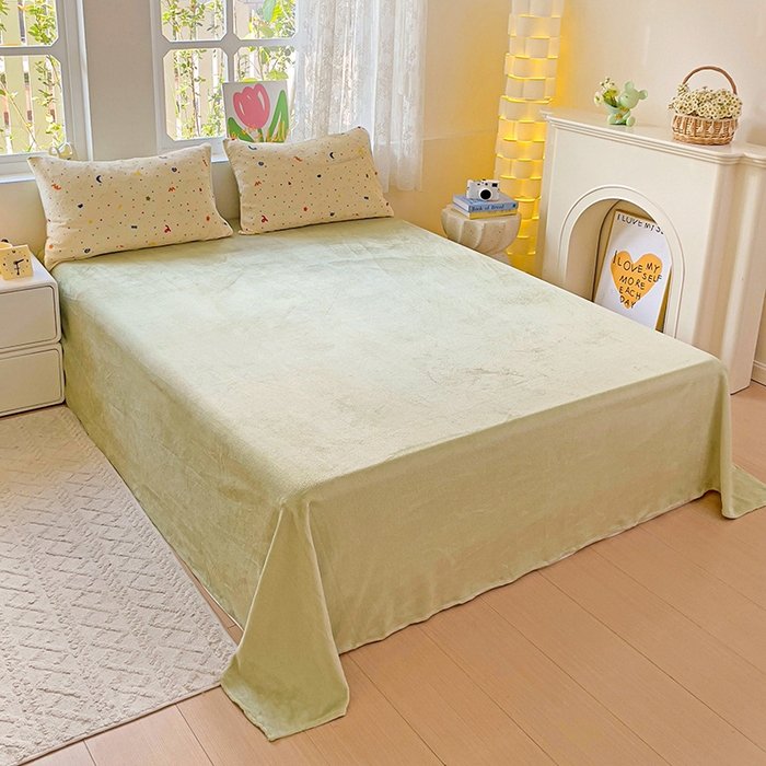 91家纺网 家纺一手货源 找家纺 暖芯优选 2025新款小清新加厚高克重牛奶绒四件套直播热款电商热款 彩虹堂绿