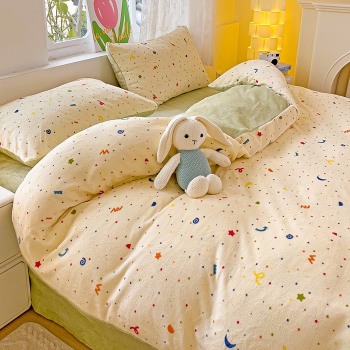 91家纺网 家纺一手货源 找家纺 暖芯优选 2025新款小清新加厚高克重牛奶绒四件套直播热款电商热款 彩虹堂绿