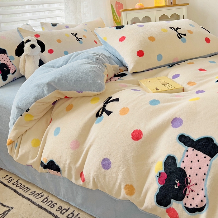 91家纺网 家纺一手货源 找家纺 暖芯优选 2025新款小清新加厚高克重牛奶绒四件套直播热款电商热款 汪汪仙贝