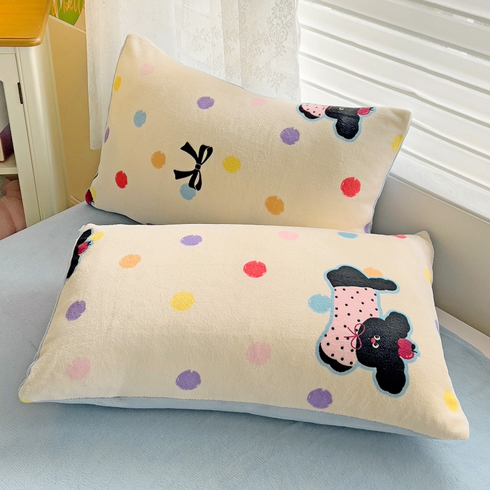 91家纺网 家纺一手货源 找家纺 暖芯优选 2025新款小清新加厚高克重牛奶绒四件套直播热款电商热款 汪汪仙贝