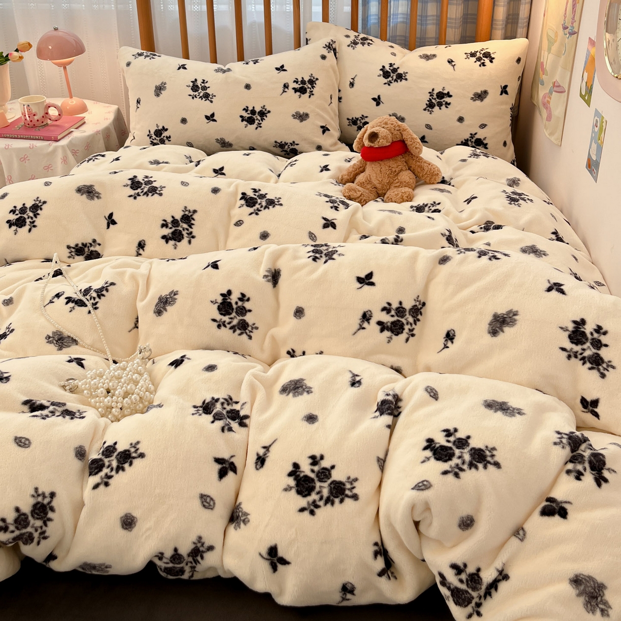 91家纺网 家纺一手货源 找家纺 小叮当家纺仓储工厂店 2025新款牛奶绒印花四件套 花汐