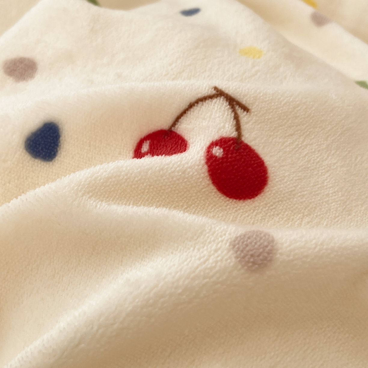 91家纺网 家纺一手货源 找家纺 小叮当家纺仓储工厂店 2025新款牛奶绒印花四件套 饼干派对