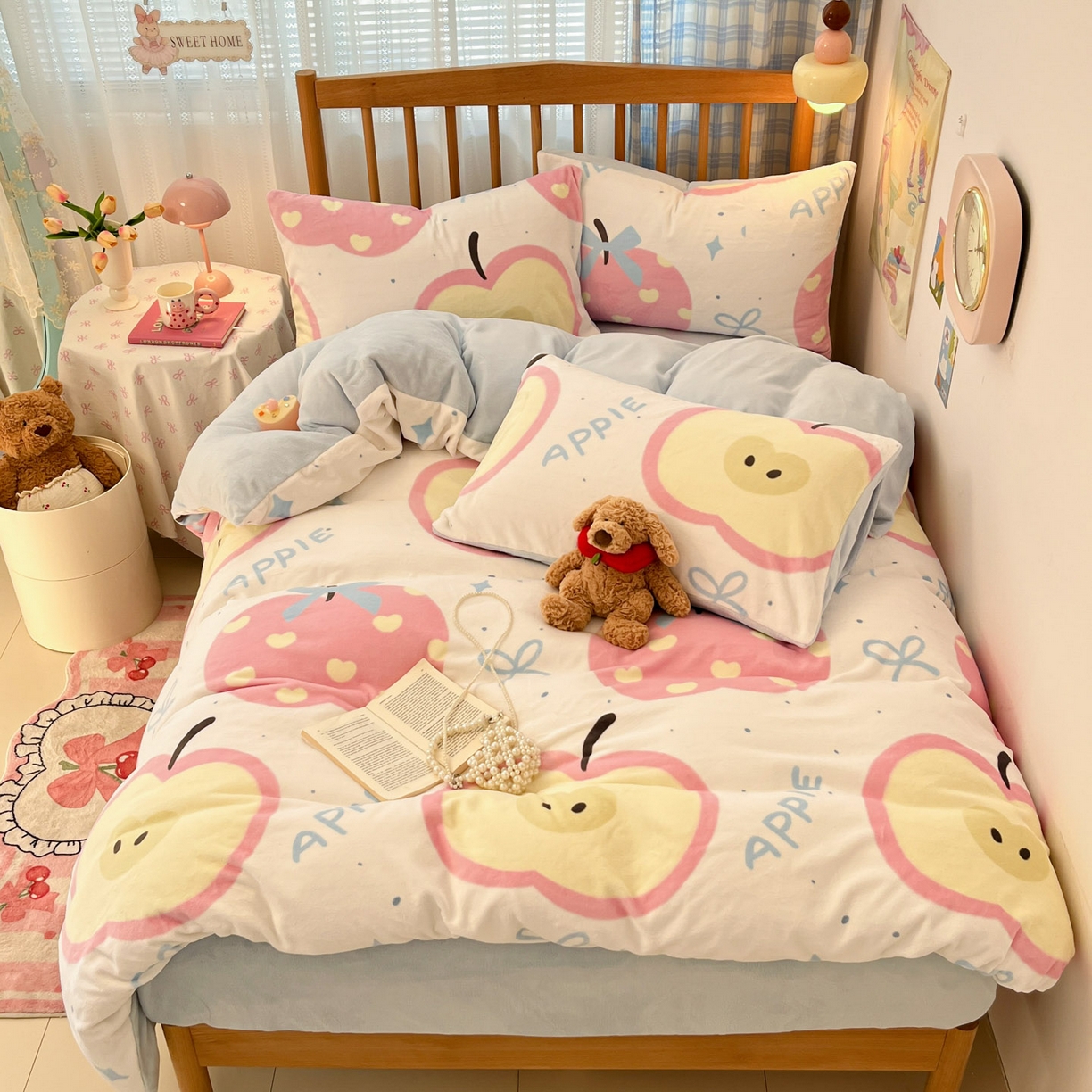 91家纺网 家纺一手货源 找家纺 小叮当家纺仓储工厂店 2025新款牛奶绒印花四件套 平安果