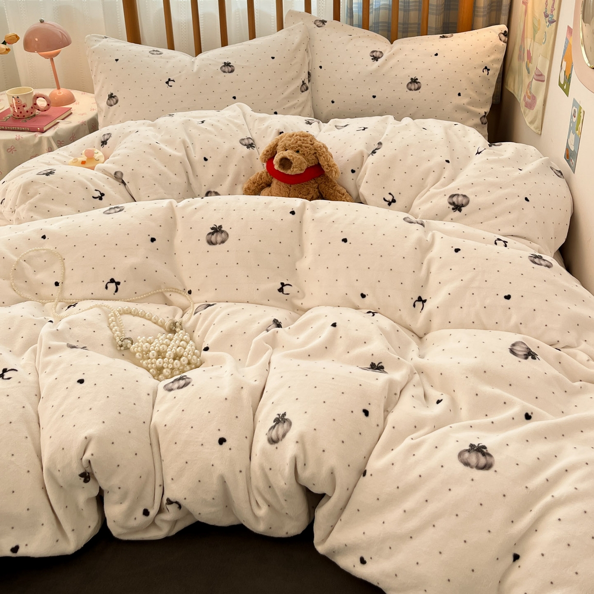 91家纺网 家纺一手货源 找家纺 小叮当家纺仓储工厂店 2025新款牛奶绒印花四件套 简韵南瓜