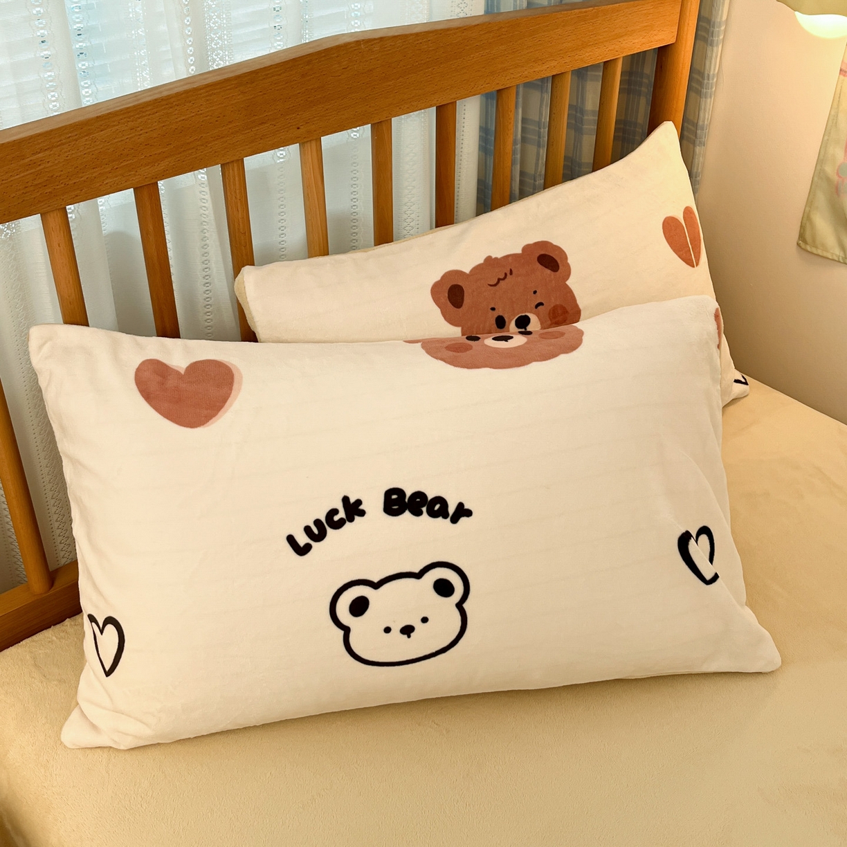 91家纺网 家纺一手货源 找家纺 小叮当家纺仓储工厂店 2025新款牛奶绒印花四件套 小熊心旅