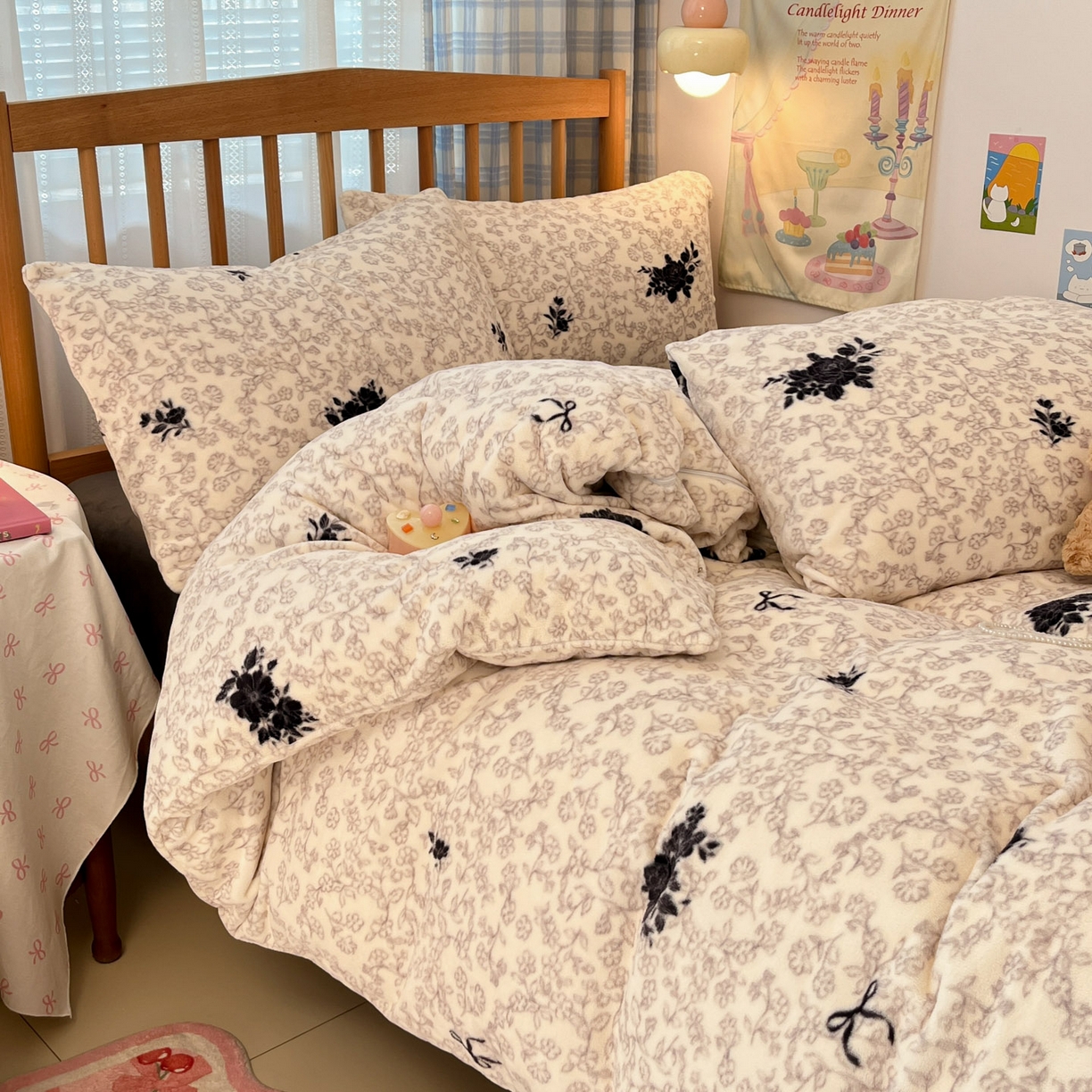 91家纺网 家纺一手货源 找家纺 小叮当家纺仓储工厂店 2025新款牛奶绒印花四件套 墨韵幽花