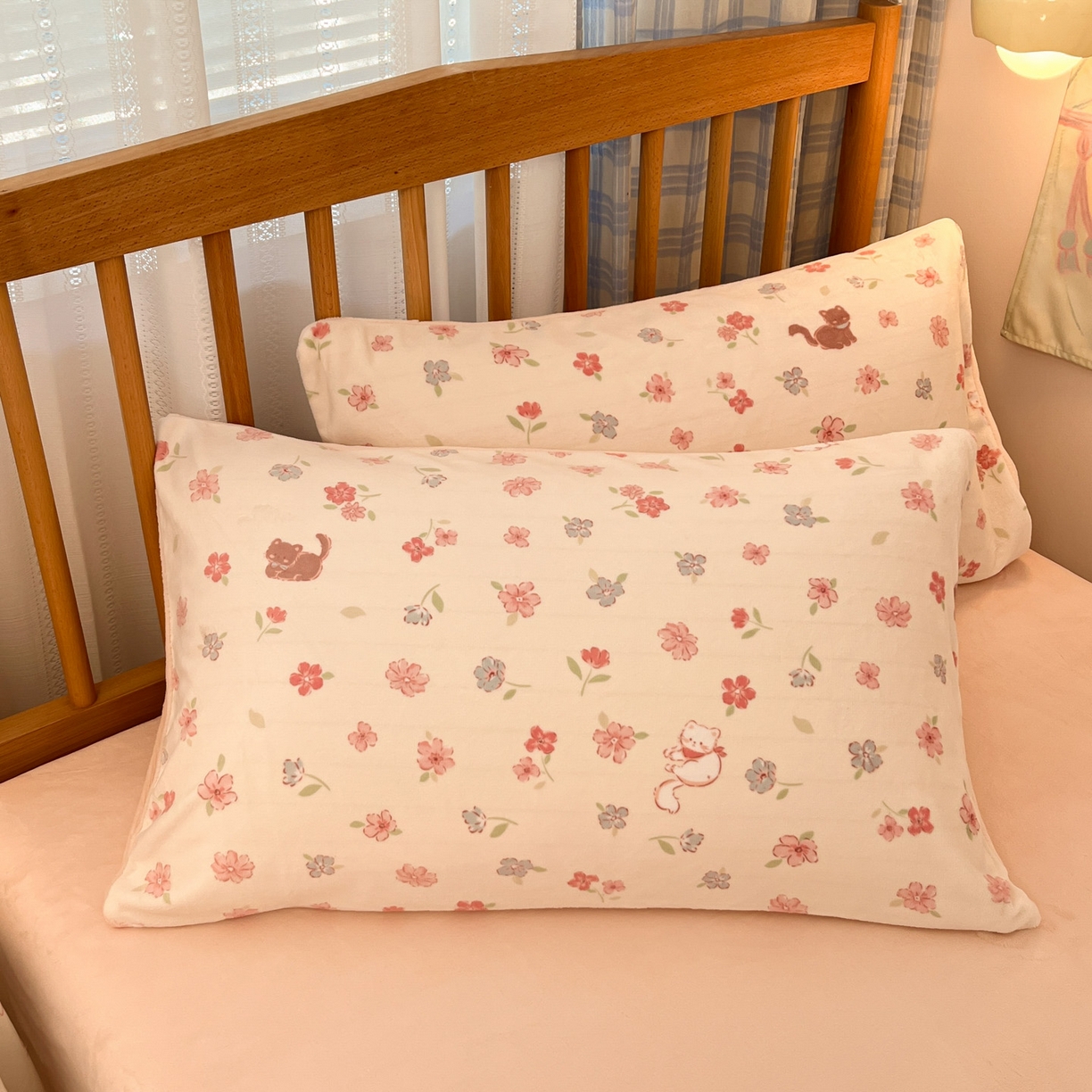 91家纺网 家纺一手货源 找家纺 小叮当家纺仓储工厂店 2025新款牛奶绒印花四件套 碎花猫猫