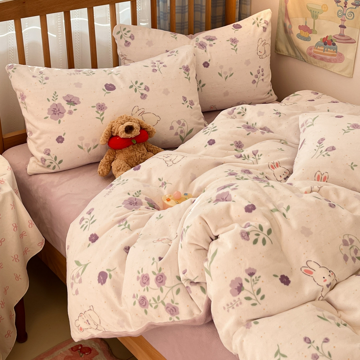 91家纺网 家纺一手货源 找家纺 小叮当家纺仓储工厂店 2025新款牛奶绒印花四件套 兔眠花笺