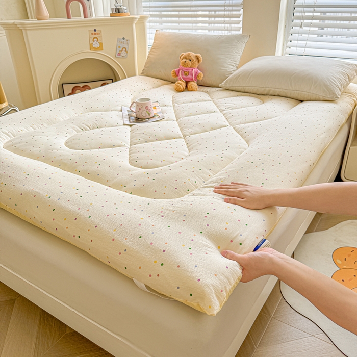 91家纺网 家纺一手货源 找家纺 （总）澜妃 2025新款云感皱皱纱双层纱软床垫单床褥床褥单品床护垫