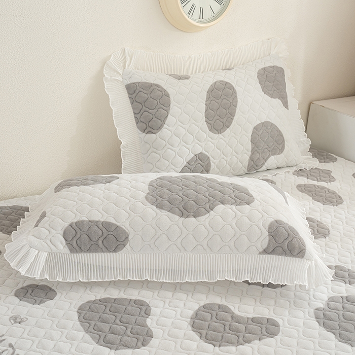 91家纺网 家纺一手货源 找家纺 冬然 2024新款牛奶绒床盖榻榻米床盖炕盖 奶油布丁