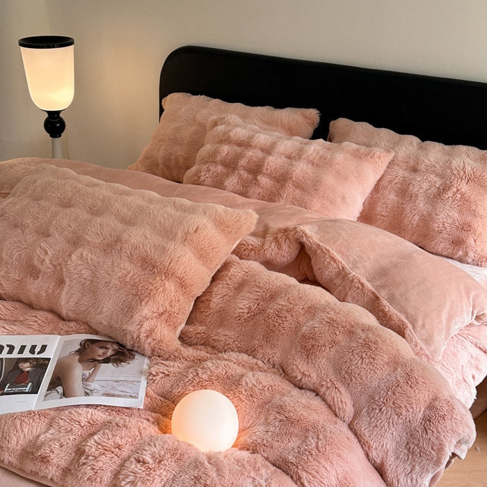 91家纺网 家纺一手货源 找家纺 小叮当家纺仓储工厂店 （买家秀 爆款不断货）2025新款A类母婴级兔兔绒大泡泡牛奶绒珊瑚绒雪花绒四件套 雅致-豆沙