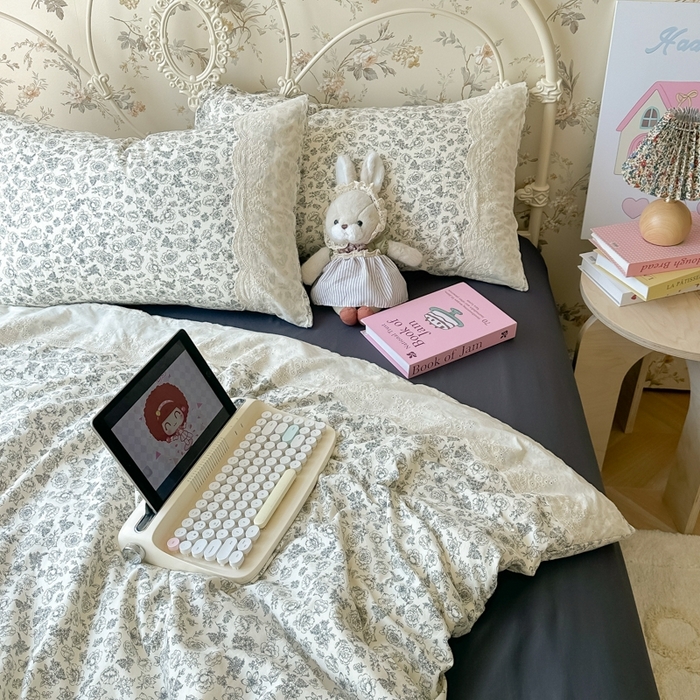 91家纺网 家纺一手货源 找家纺 澜妃 2025新款糯叽叽水洗棉全棉蕾丝花边-艾意系列 艾意-山月枇杷