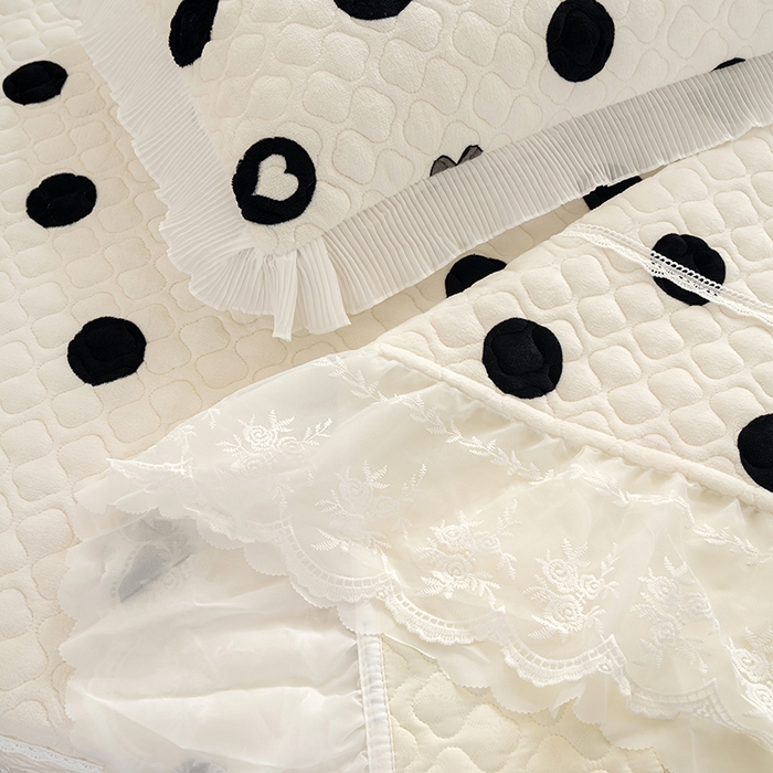 91家纺网 家纺一手货源 找家纺 冬然 2024新款牛奶绒床盖榻榻米床盖炕盖 幸运点点