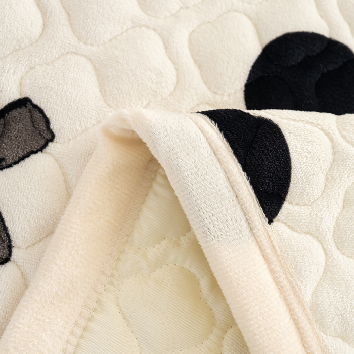 91家纺网 家纺一手货源 找家纺 冬然 2024新款牛奶绒床盖榻榻米床盖炕盖 幸运点点