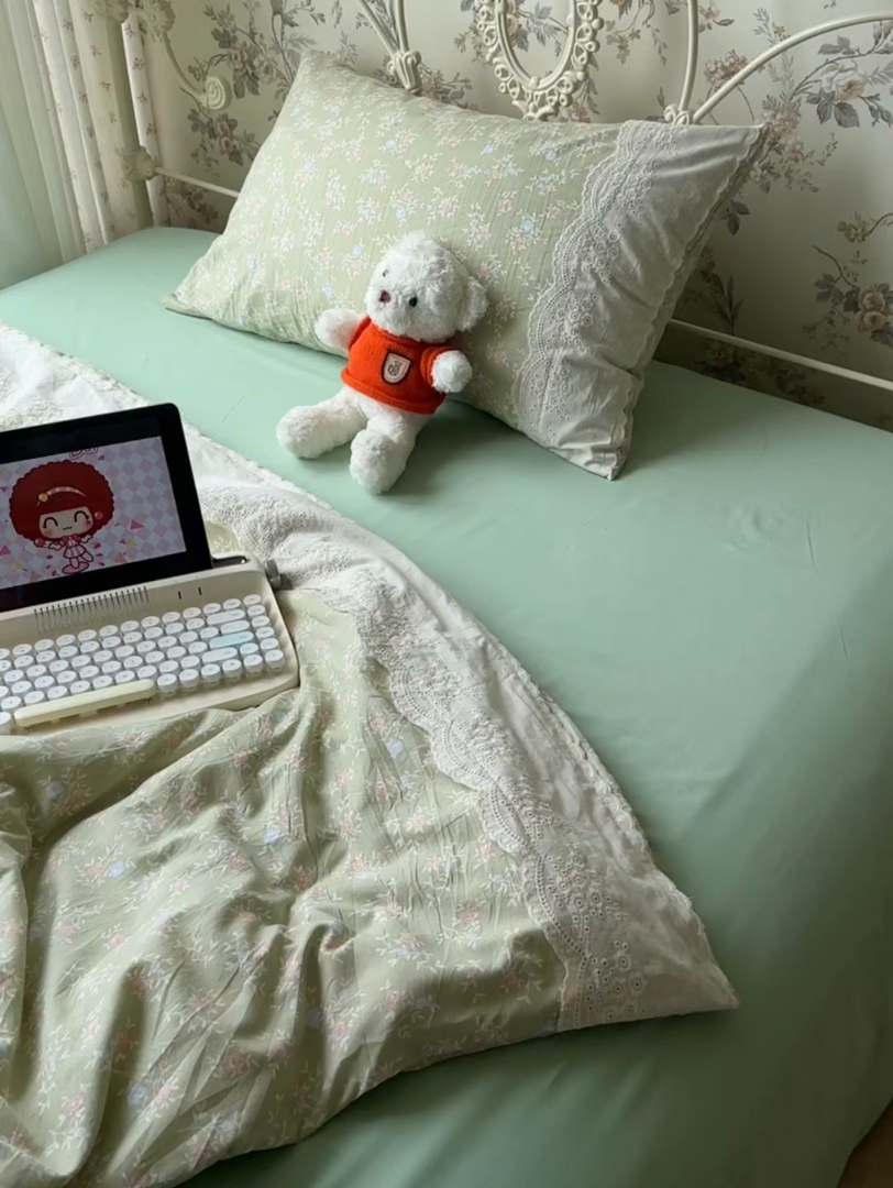 91家纺网 家纺一手货源 找家纺 澜妃 2025新款糯叽叽水洗棉全棉蕾丝花边-艾意系列 艾意-春江雾