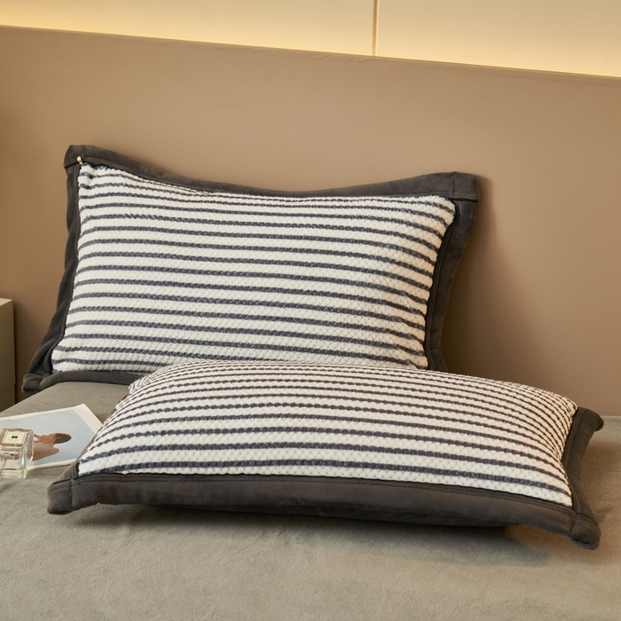 91家纺网 家纺一手货源 找家纺 晨曦家纺 2025新款加厚高克重230克贝贝绒牛奶绒四件套无印风菠萝格 贝贝绒-星空灰