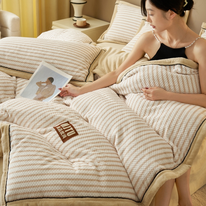 91家纺网 家纺一手货源 找家纺 晨曦家纺 2025新款加厚高克重230克贝贝绒牛奶绒四件套无印风菠萝格 贝贝绒-奶咖