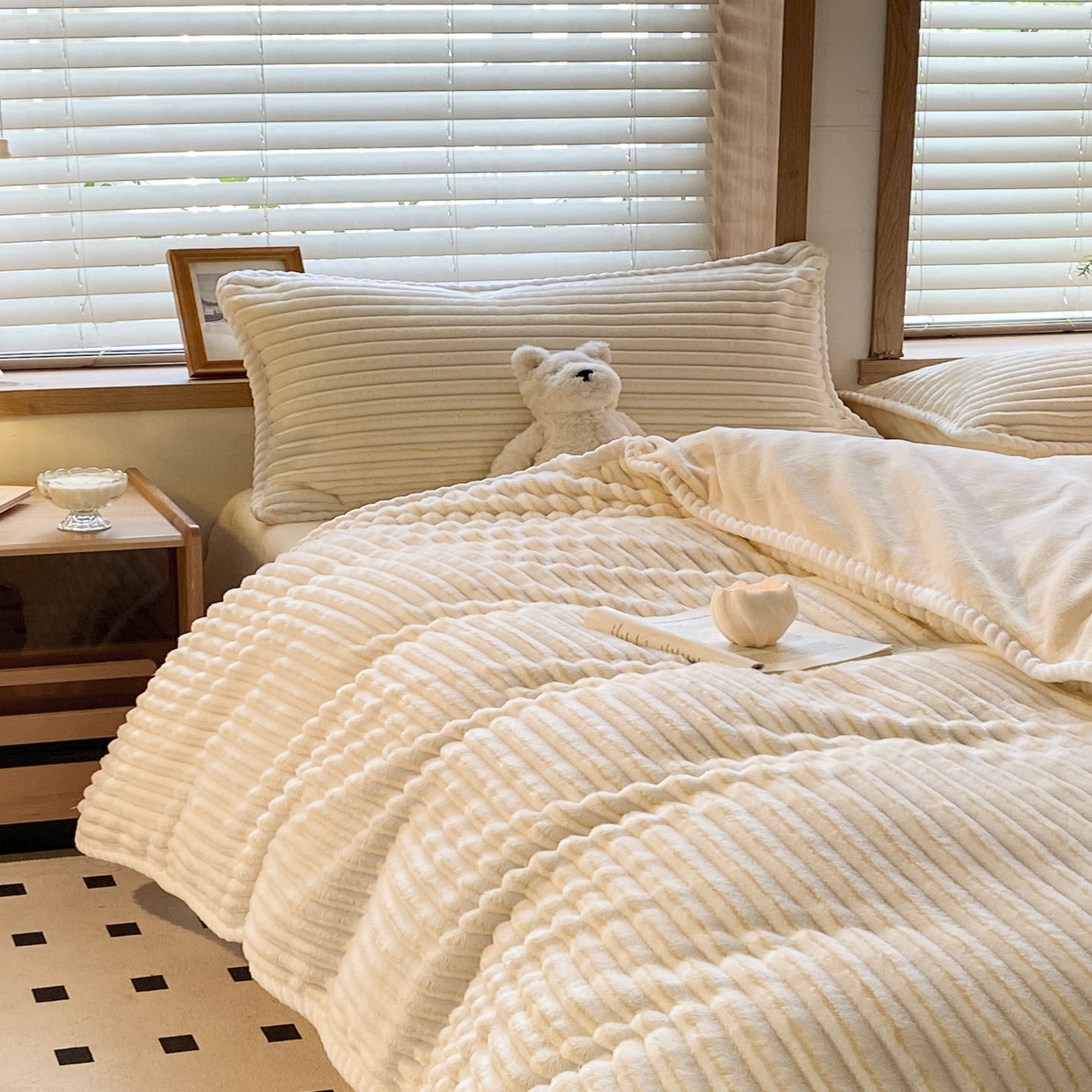 91家纺网 家纺一手货源 找家纺 小叮当家纺仓储工厂店 2025新款阳离子抽条四件套 阳离子抽条-奶黄