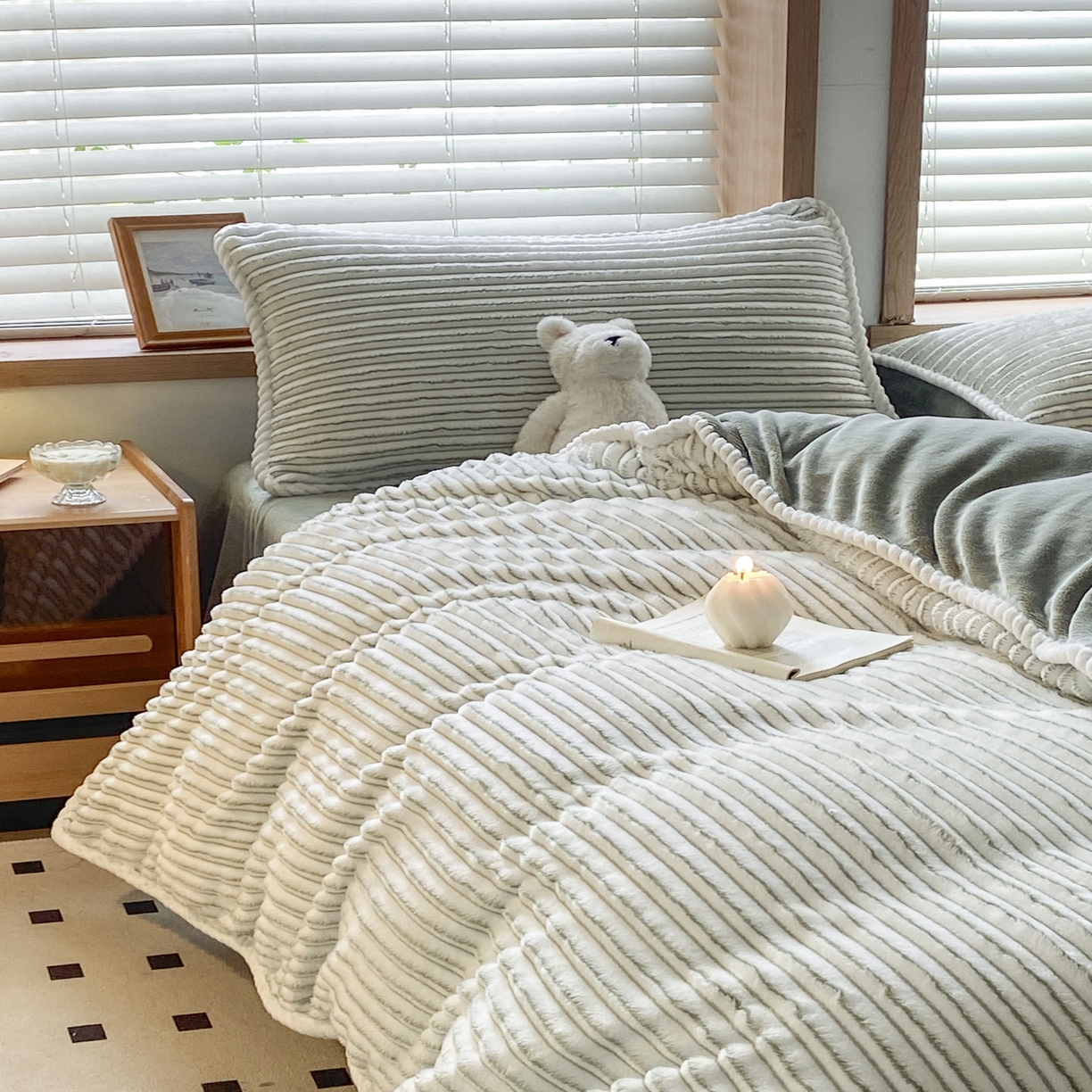 91家纺网 家纺一手货源 找家纺 小叮当家纺仓储工厂店 2025新款阳离子抽条四件套 阳离子抽条-果绿