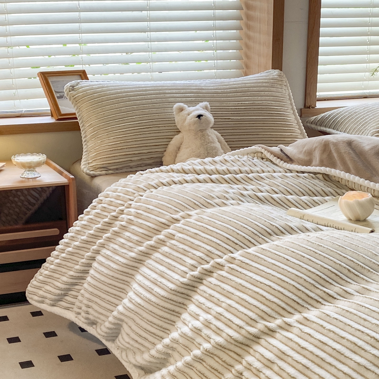 91家纺网 家纺一手货源 找家纺 小叮当家纺仓储工厂店 2025新款阳离子抽条四件套 阳离子抽条-奶咖