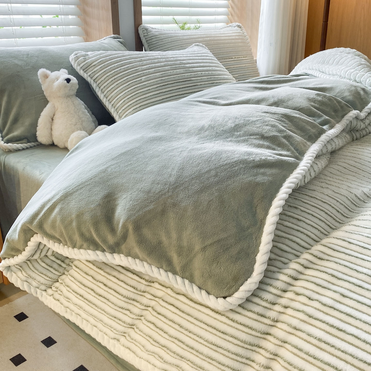 91家纺网 家纺一手货源 找家纺 小叮当家纺仓储工厂店 2025新款阳离子抽条四件套 阳离子抽条-果绿