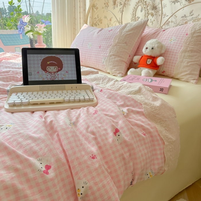 91家纺网 家纺一手货源 找家纺 澜妃 2025新款糯叽叽水洗棉全棉蕾丝花边-艾意系列 艾意-宅宅猫爪