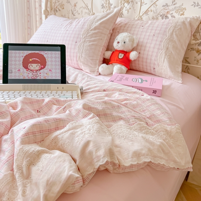 91家纺网 家纺一手货源 找家纺 澜妃 2025新款糯叽叽水洗棉全棉蕾丝花边-艾意系列 艾意-樱桃计划