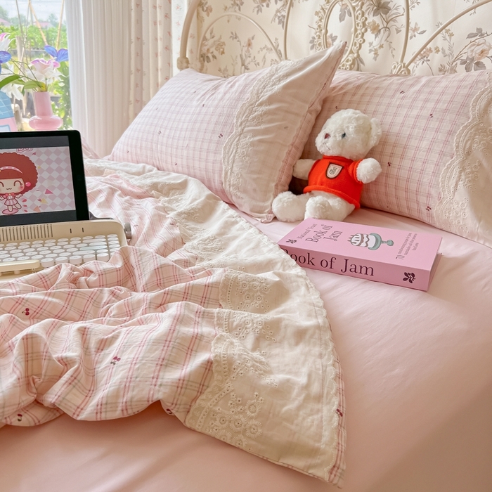 91家纺网 家纺一手货源 找家纺 澜妃 2025新款糯叽叽水洗棉全棉蕾丝花边-艾意系列 艾意-樱桃计划