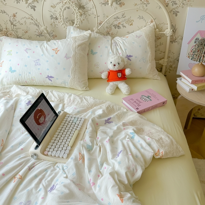 91家纺网 家纺一手货源 找家纺 澜妃 2025新款糯叽叽水洗棉全棉蕾丝花边-艾意系列 艾意-恋爱戏蝶