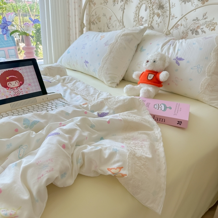 91家纺网 家纺一手货源 找家纺 澜妃 2025新款糯叽叽水洗棉全棉蕾丝花边-艾意系列 艾意-恋爱戏蝶