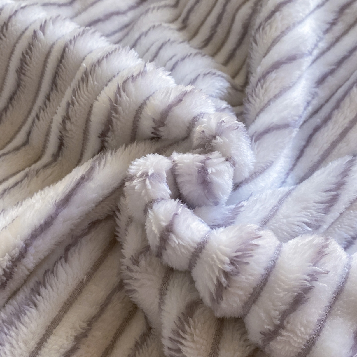 91家纺网 家纺一手货源 找家纺 小叮当家纺仓储工厂店 2025新款阳离子抽条四件套 阳离子抽条-浅紫