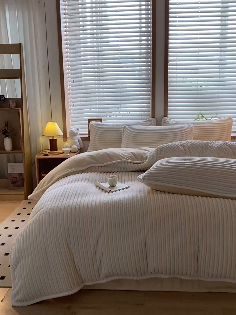 91家纺网 家纺一手货源 找家纺 小叮当家纺仓储工厂店 2025新款阳离子抽条四件套 阳离子抽条-奶黄