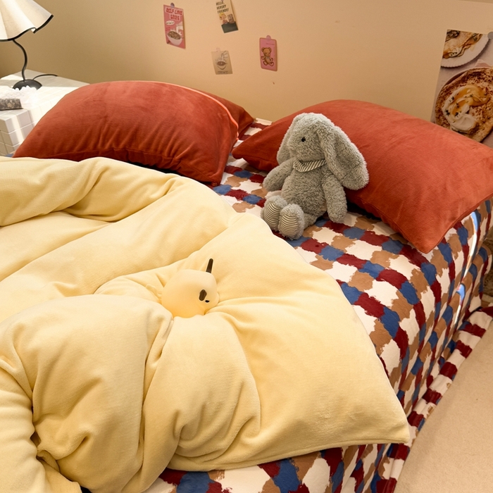 91家纺网 家纺一手货源 找家纺 （总）呗旺鹿 2025新款亲肤舒适ins韩系撞色小清新牛奶绒四件套