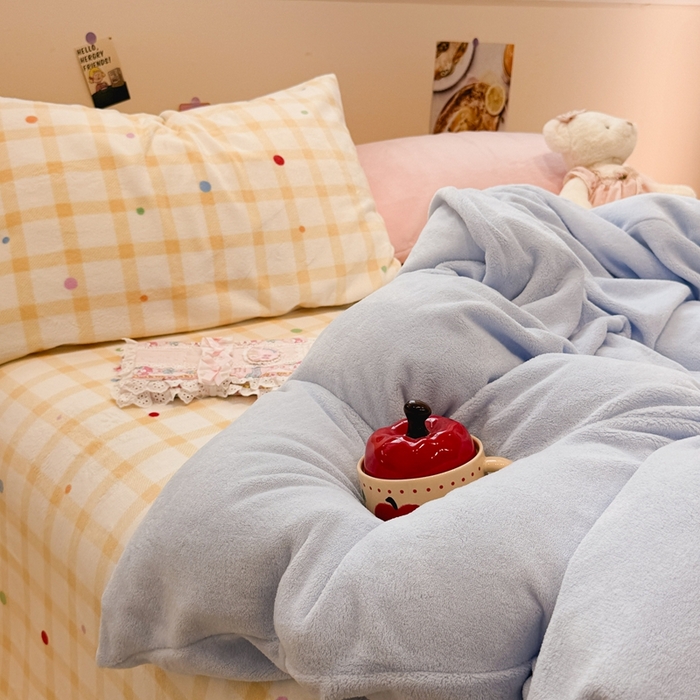 91家纺网 家纺一手货源 找家纺 呗旺鹿 2025新款亲肤舒适ins韩系撞色小清新牛奶绒四件套 海洋芝士-枕套粉+粉