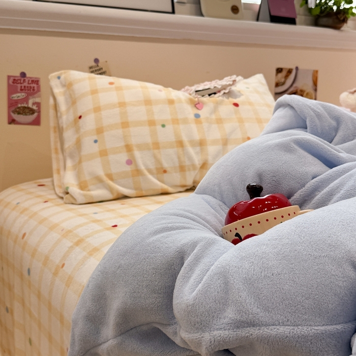 91家纺网 家纺一手货源 找家纺 呗旺鹿 2025新款亲肤舒适ins韩系撞色小清新牛奶绒四件套 海洋芝士-枕套粉+粉