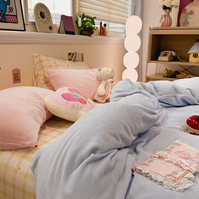 91家纺网 家纺一手货源 找家纺 （总）呗旺鹿 2025新款亲肤舒适ins韩系撞色小清新牛奶绒四件套