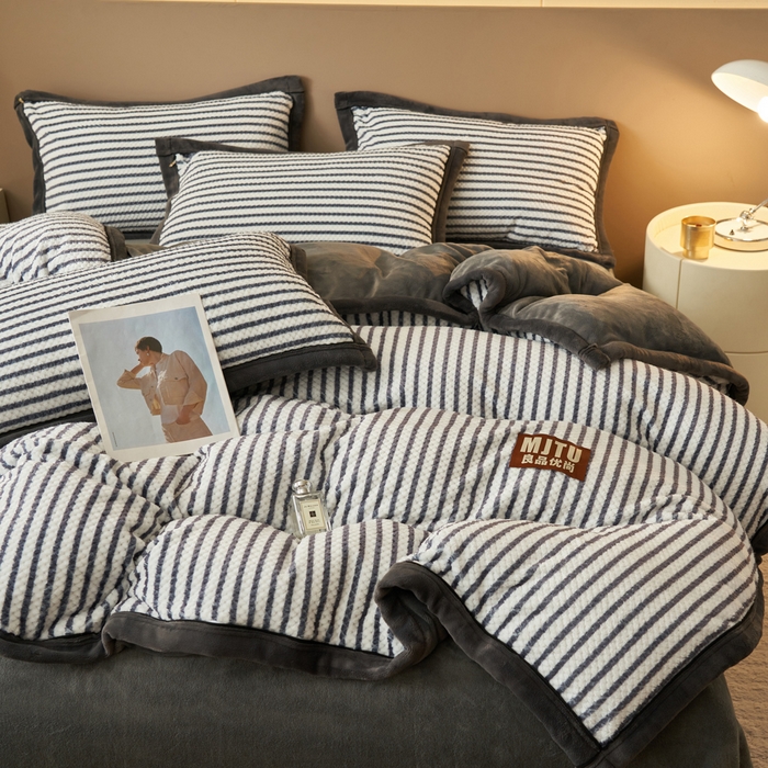 91家纺网 家纺一手货源 找家纺 晨曦家纺 2025新款加厚高克重230克贝贝绒牛奶绒四件套无印风菠萝格 贝贝绒-星空灰