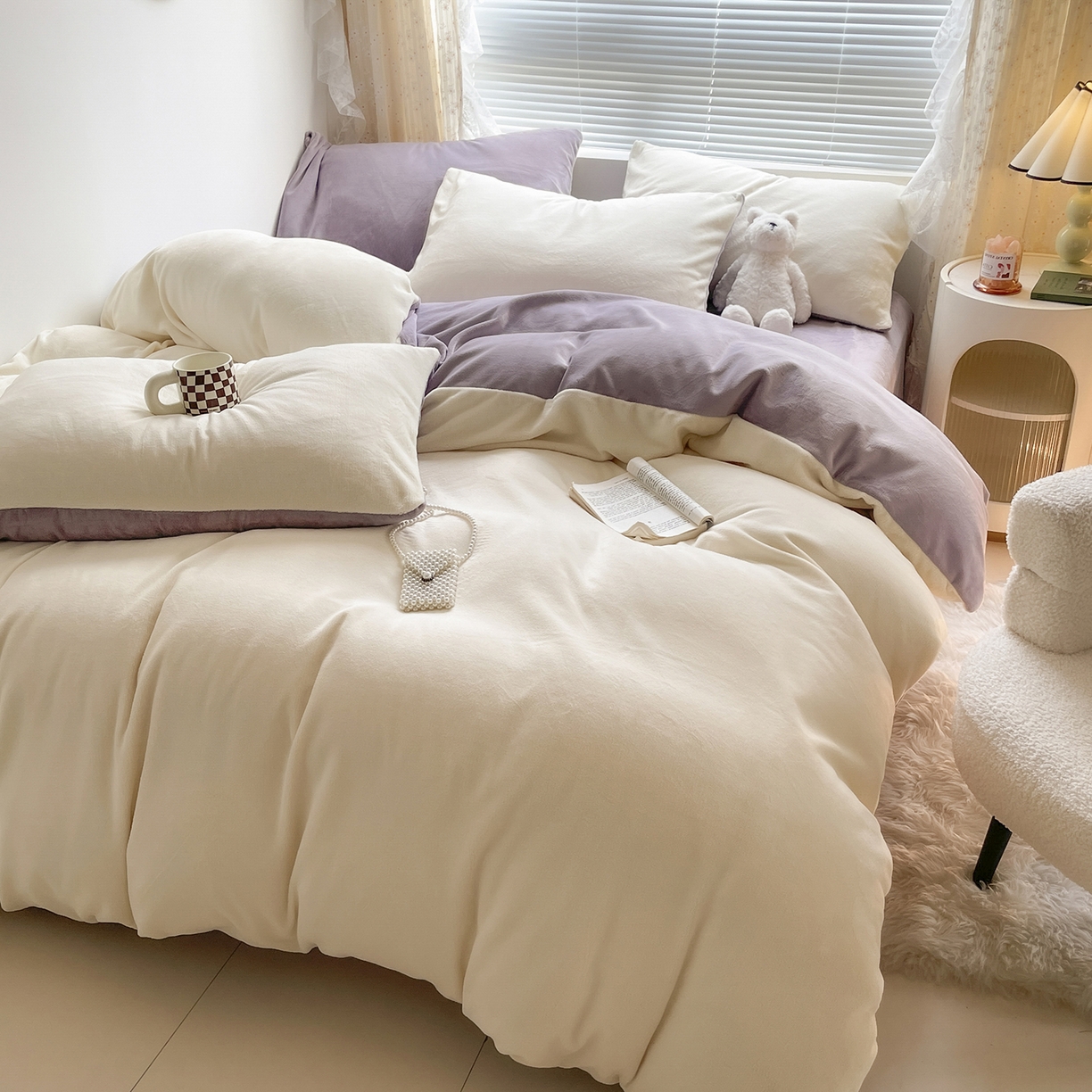 91家纺网 家纺一手货源 找家纺 小叮当家纺仓储工厂店 2025新款纯色双拼牛奶绒四件套190克 卡尔-奶黄+浅紫