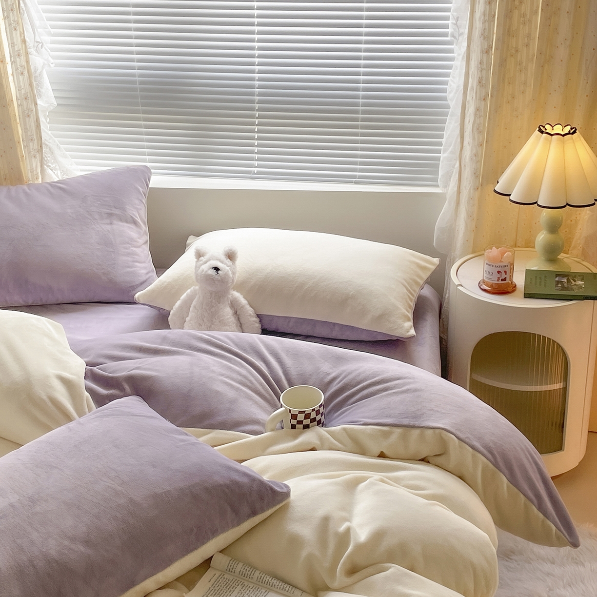 91家纺网 家纺一手货源 找家纺 小叮当家纺仓储工厂店 2025新款纯色双拼牛奶绒四件套190克 卡尔-奶黄+浅紫